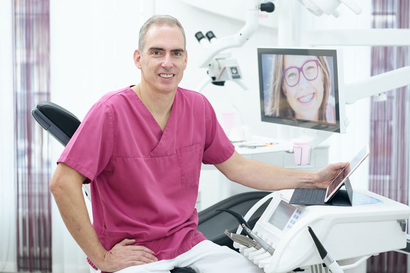 Dr. med. dent. Arno Venetz